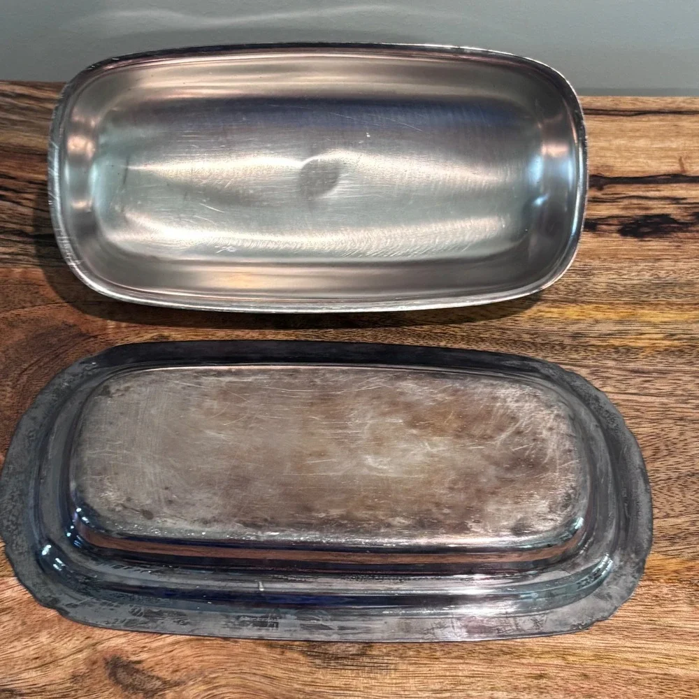 Silver Plated Vintage Scalloped Silver Butter Dish with Lid‎